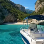 Dove trovare calette tranquille lungo la costa sarda? Raggiungi in barca angoli nascosti lontani dal turismo di massa